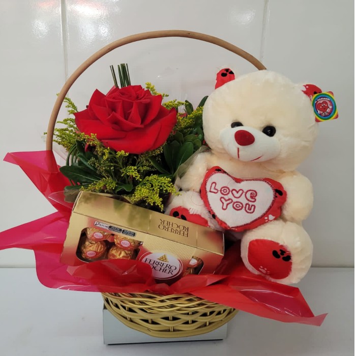 Cesta com Rosa e Urso